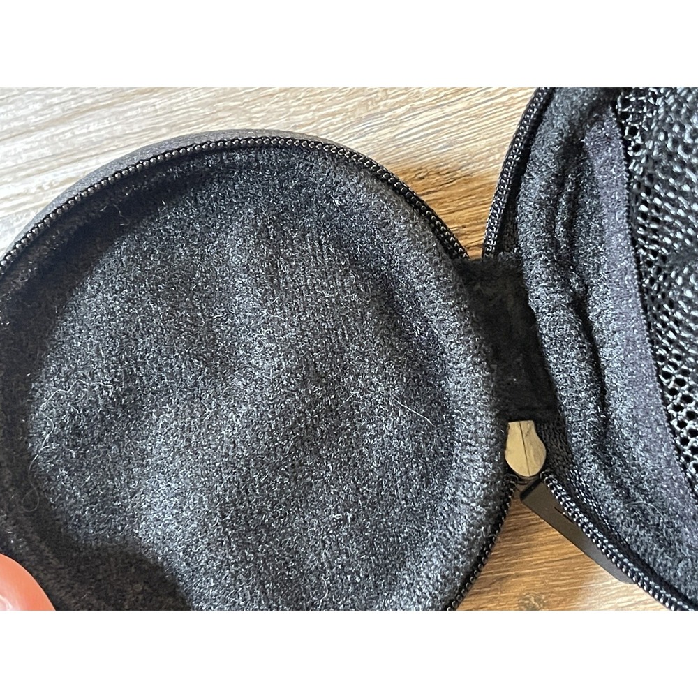 SoundSport Wireless Headphones Carry Case With Carbine Hook‎ - Picture 6 of 7